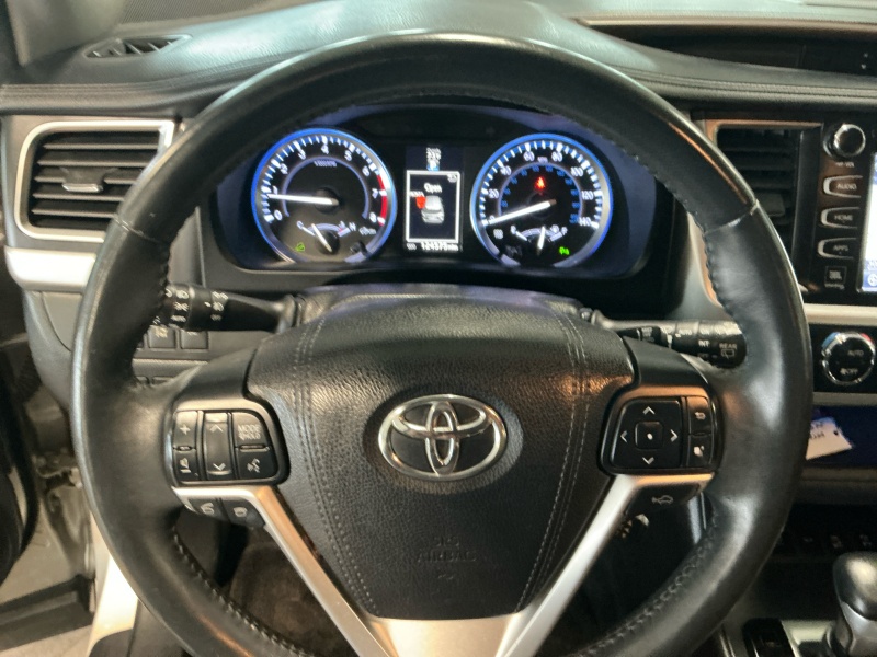 2016 Toyota Highlander