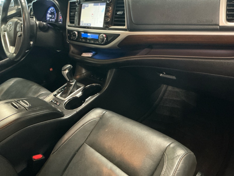 2016 Toyota Highlander