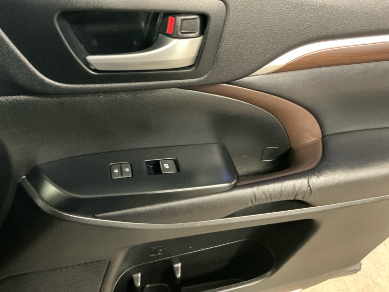 2016 Toyota Highlander