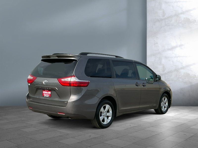 2017 Toyota Sienna