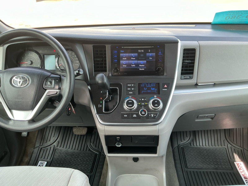 2017 Toyota Sienna