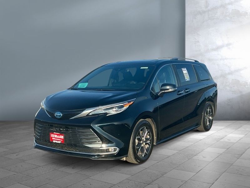 Used 2025 Toyota Sienna Platinum Vans