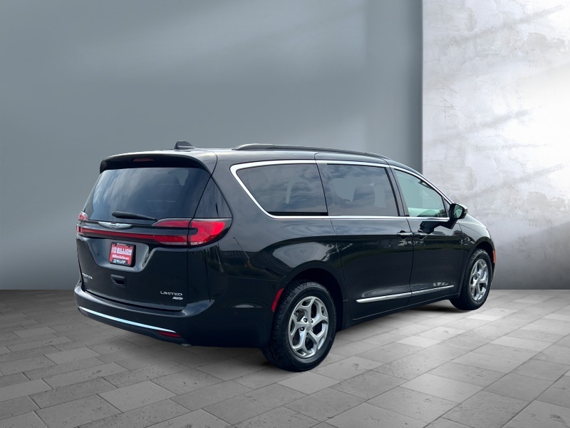 2023 Chrysler Pacifica