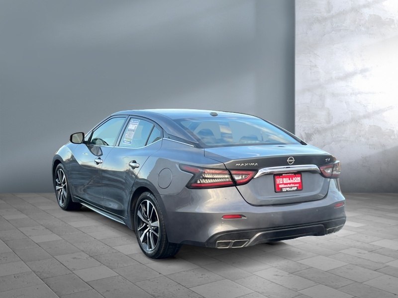 2023 Nissan Maxima