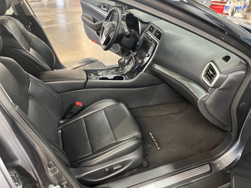 2023 Nissan Maxima
