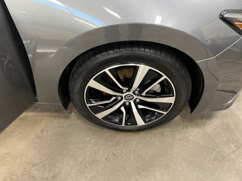 2023 Nissan Maxima