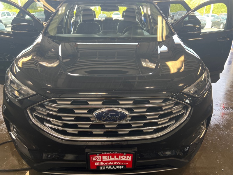 2023 Ford Edge