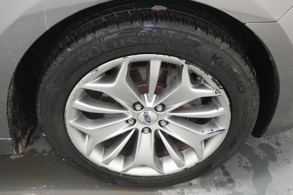 2013 Ford Taurus