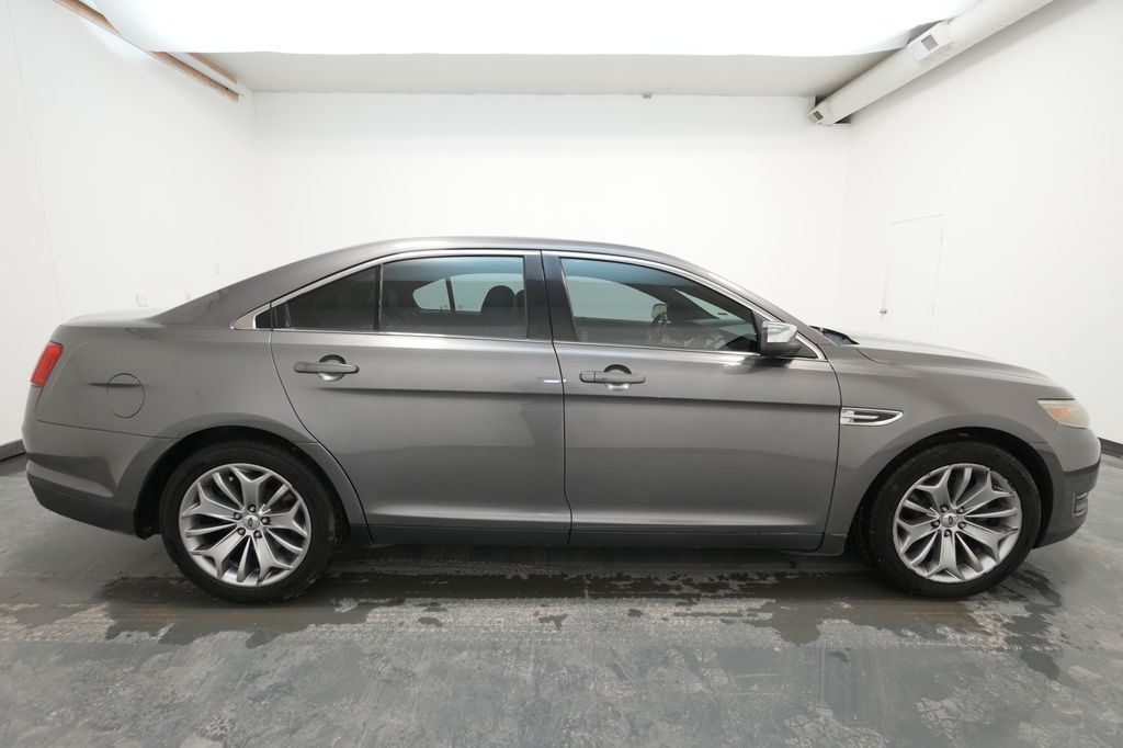 2013 Ford Taurus