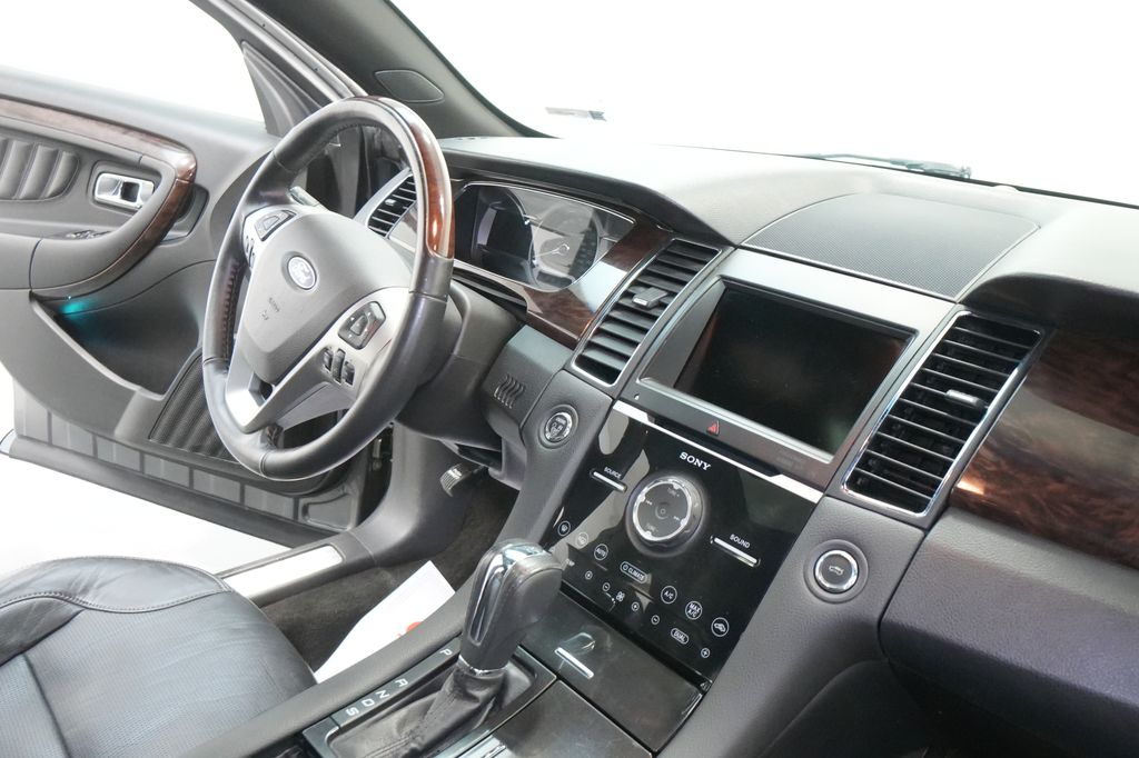 2013 Ford Taurus