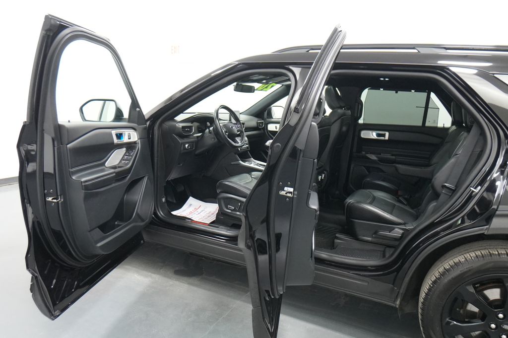 2020 Ford Explorer