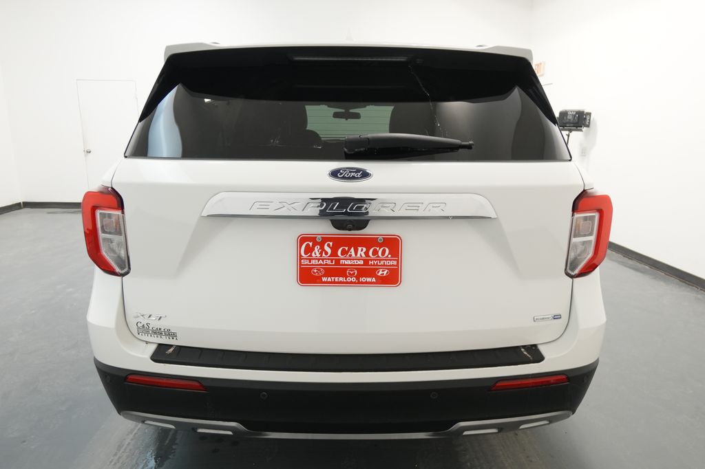 2020 Ford Explorer