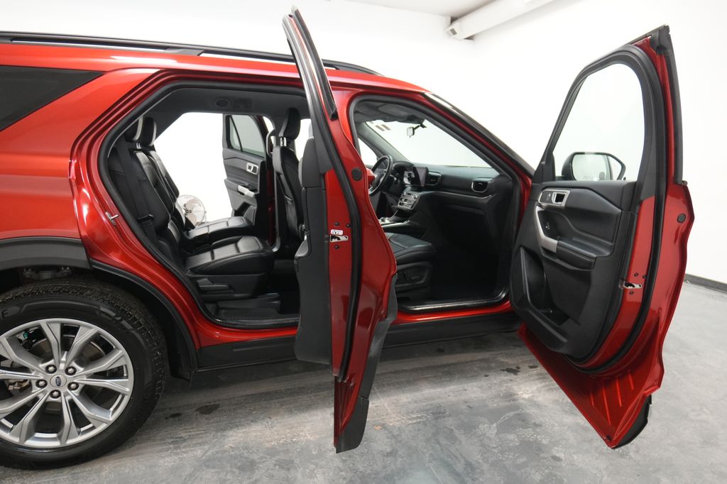 2021 Ford Explorer