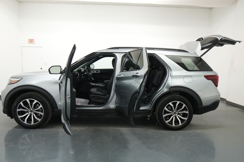 2023 Ford Explorer