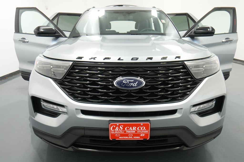 2023 Ford Explorer