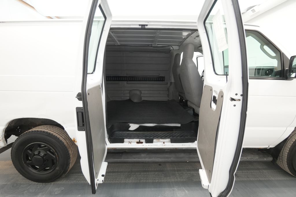 2011 Ford E-250