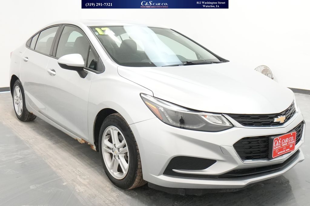 Used 2017 Chevrolet Cruze LT Cars