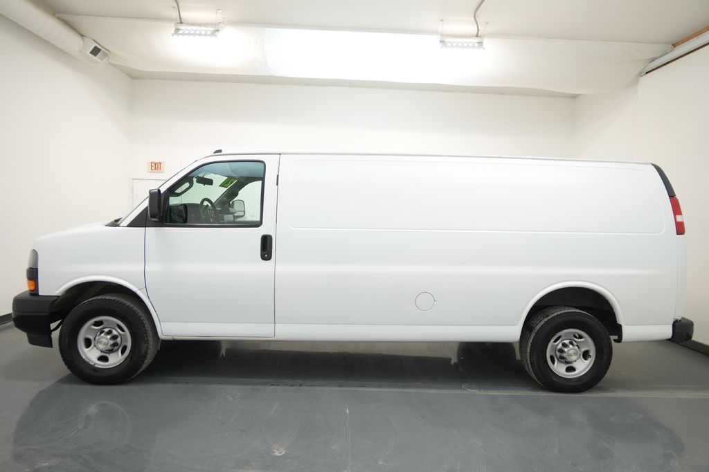 2021 Chevrolet Express 2500