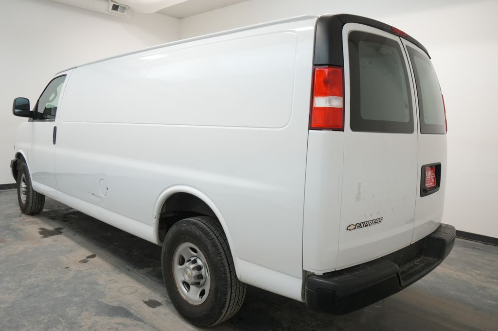 2021 Chevrolet Express 2500