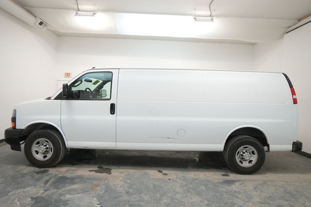 2021 Chevrolet Express 2500