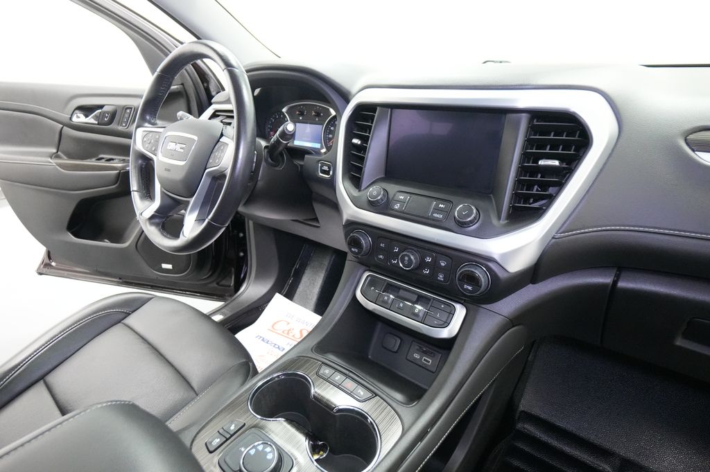2021 GMC Acadia