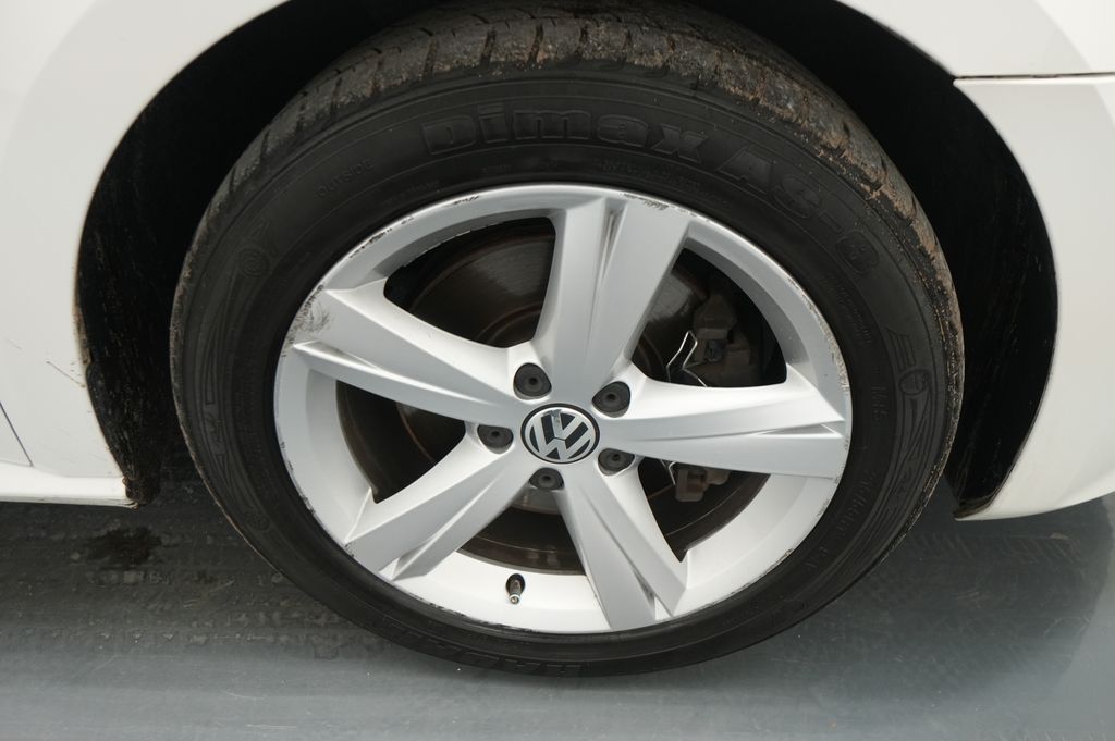 2015 Volkswagen Passat