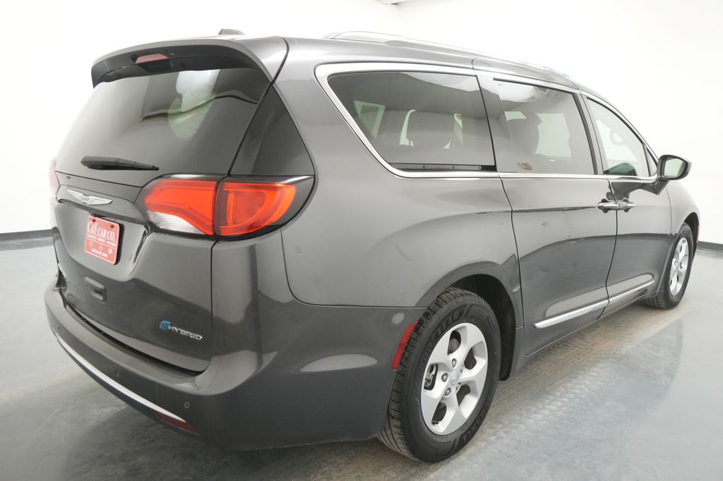 2018 Chrysler Pacifica Hybrid