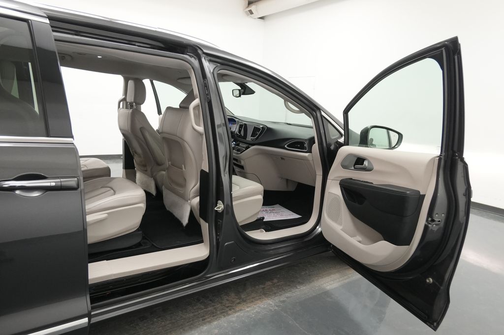 2018 Chrysler Pacifica Hybrid