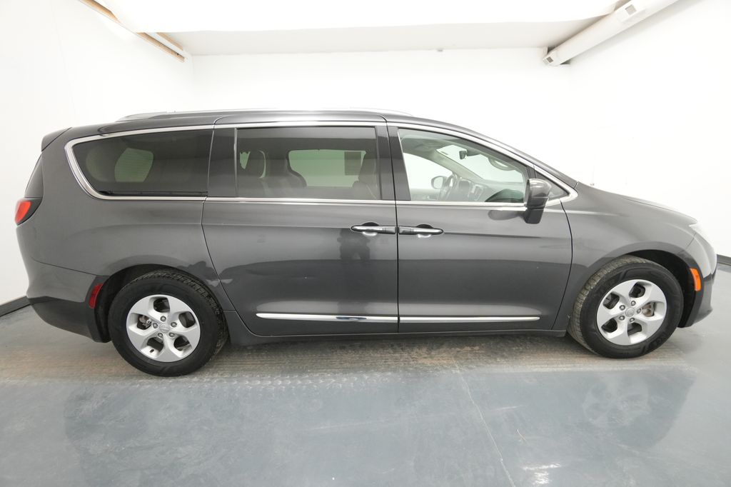 2018 Chrysler Pacifica Hybrid