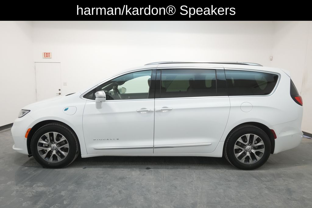2022 Chrysler Pacifica Hybrid