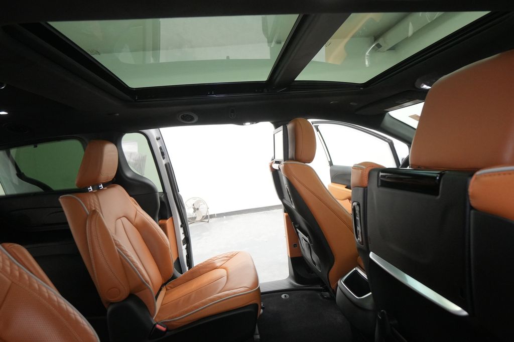 2022 Chrysler Pacifica Hybrid