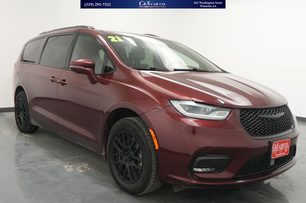 Used 2021 Chrysler Pacifica Touring L Vans