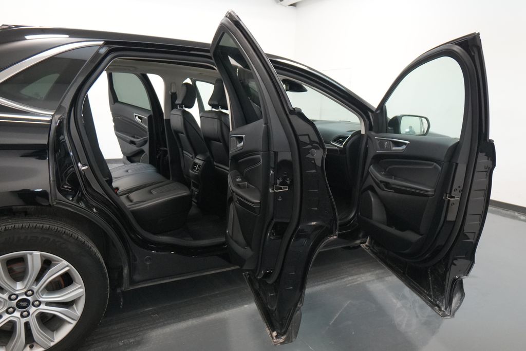 2023 Ford Edge