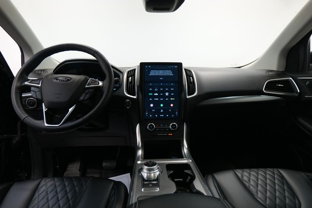 2023 Ford Edge