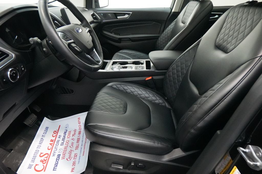 2023 Ford Edge