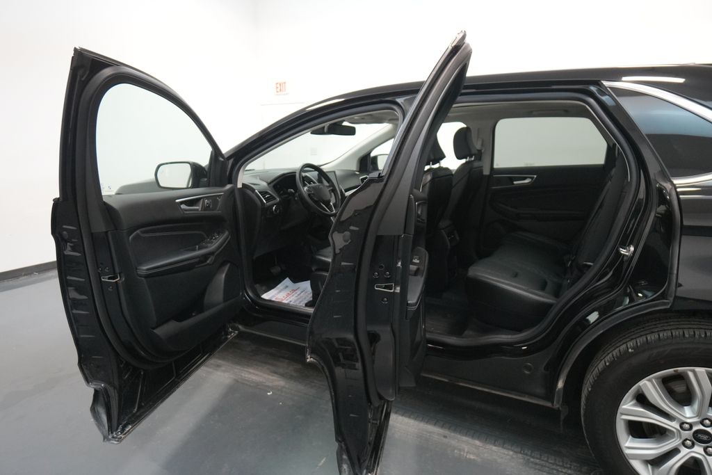 2023 Ford Edge