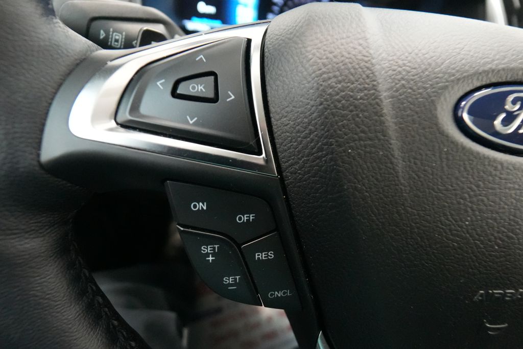 2023 Ford Edge