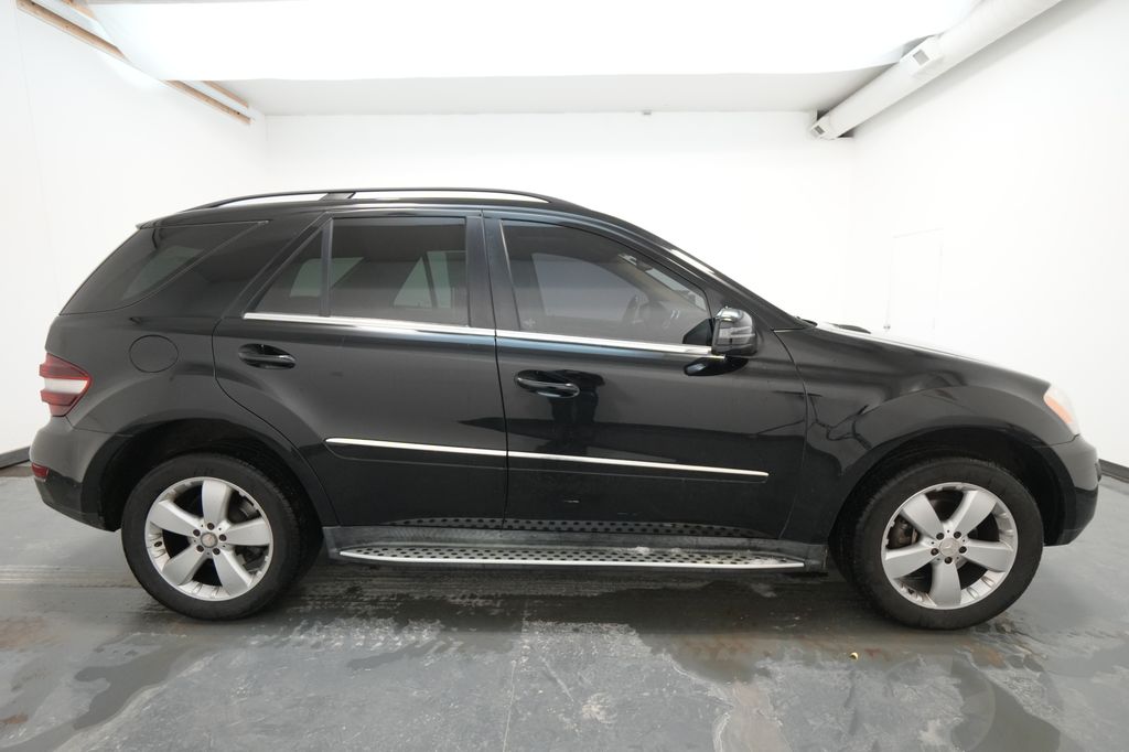 2011 Mercedes-Benz M-Class