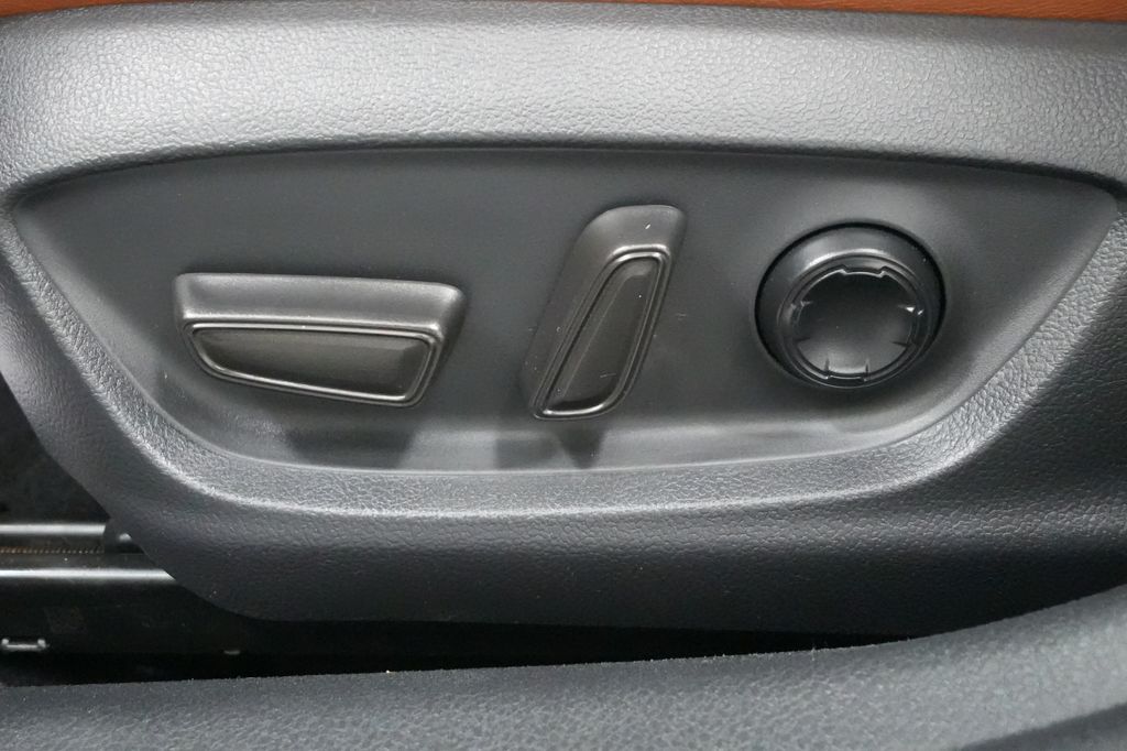 2019 Toyota Avalon