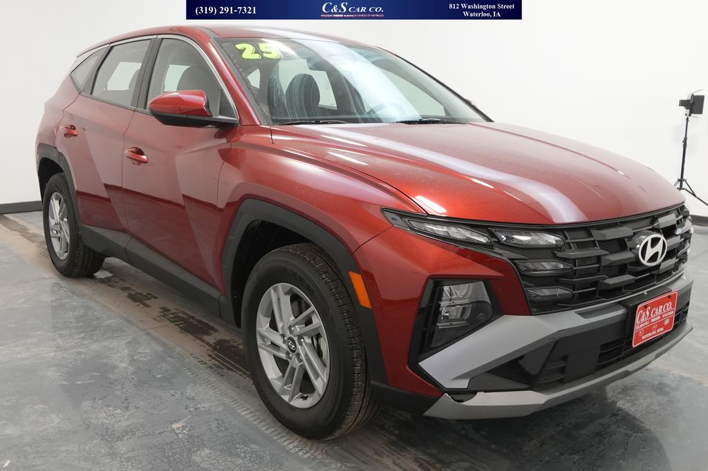 Used 2025 Hyundai Tucson SE SUVs