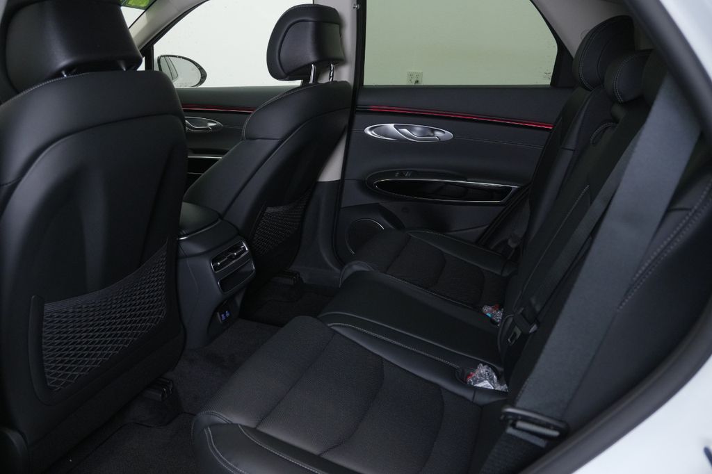 2026 Genesis GV70