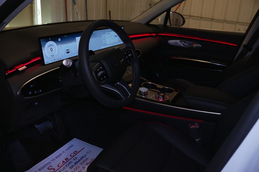 2026 Genesis GV70