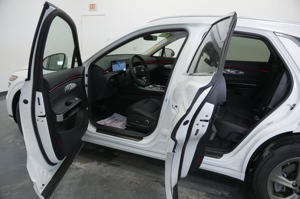 2026 Genesis GV70