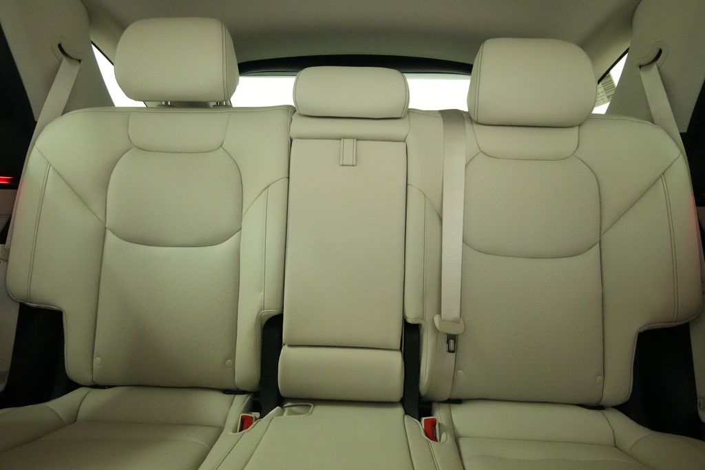 2026 Genesis GV70