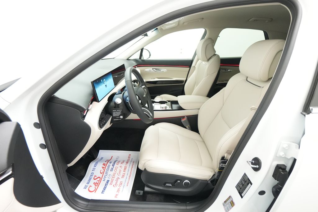2026 Genesis GV70