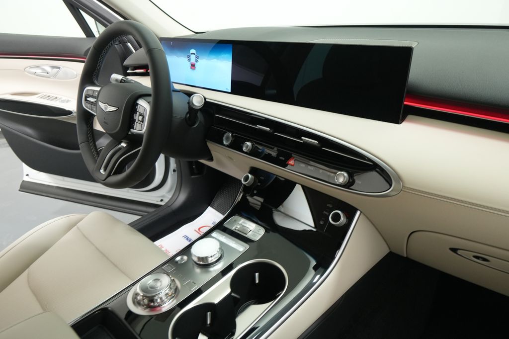 2026 Genesis GV70