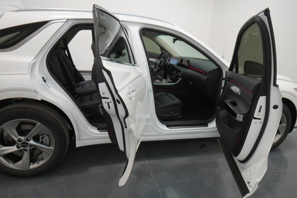 2026 Genesis GV70