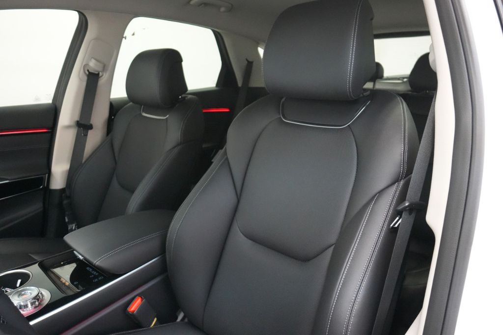 2026 Genesis GV70