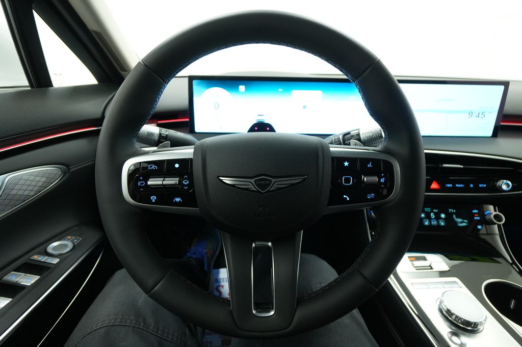2026 Genesis GV70