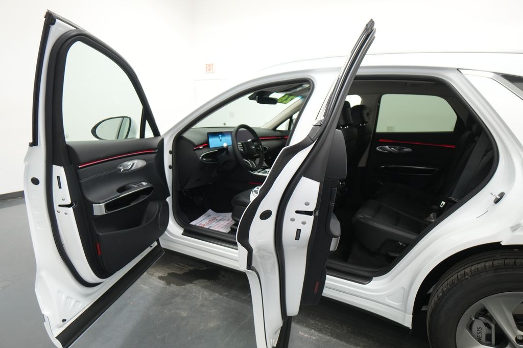 2026 Genesis GV70